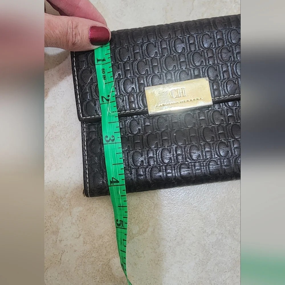 Carolina Herrera Black Embossed Wallet‎